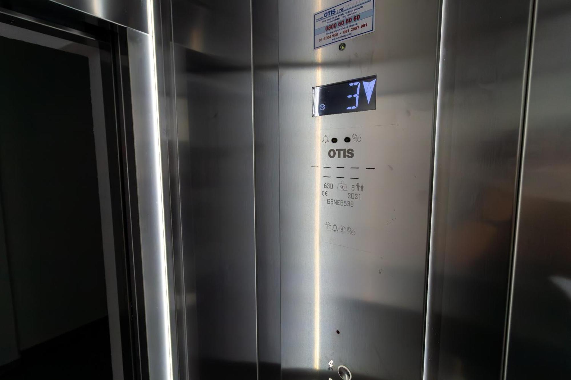 Gajeva Rooms - Stockholm Apartment Self Check-In Вировитица Экстерьер фото